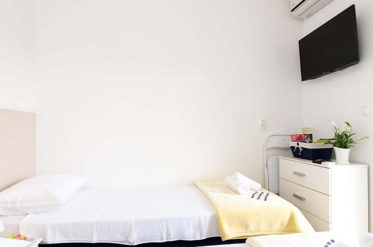 Apartment And Room Kapelica Dubrovnik Eksteriør billede