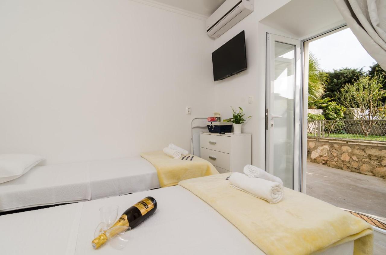 Apartment And Room Kapelica Dubrovnik Eksteriør billede